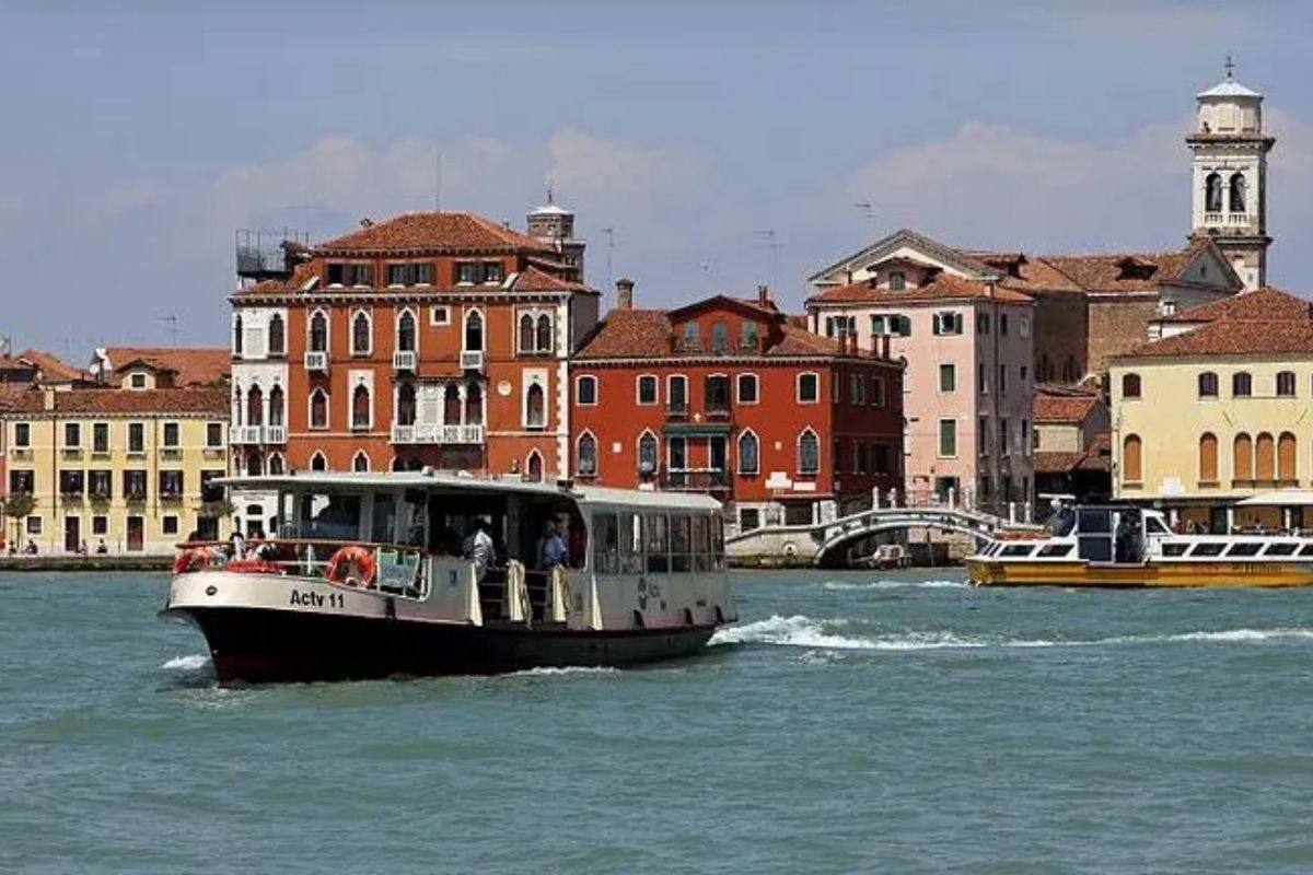 The Grand Canal Ride