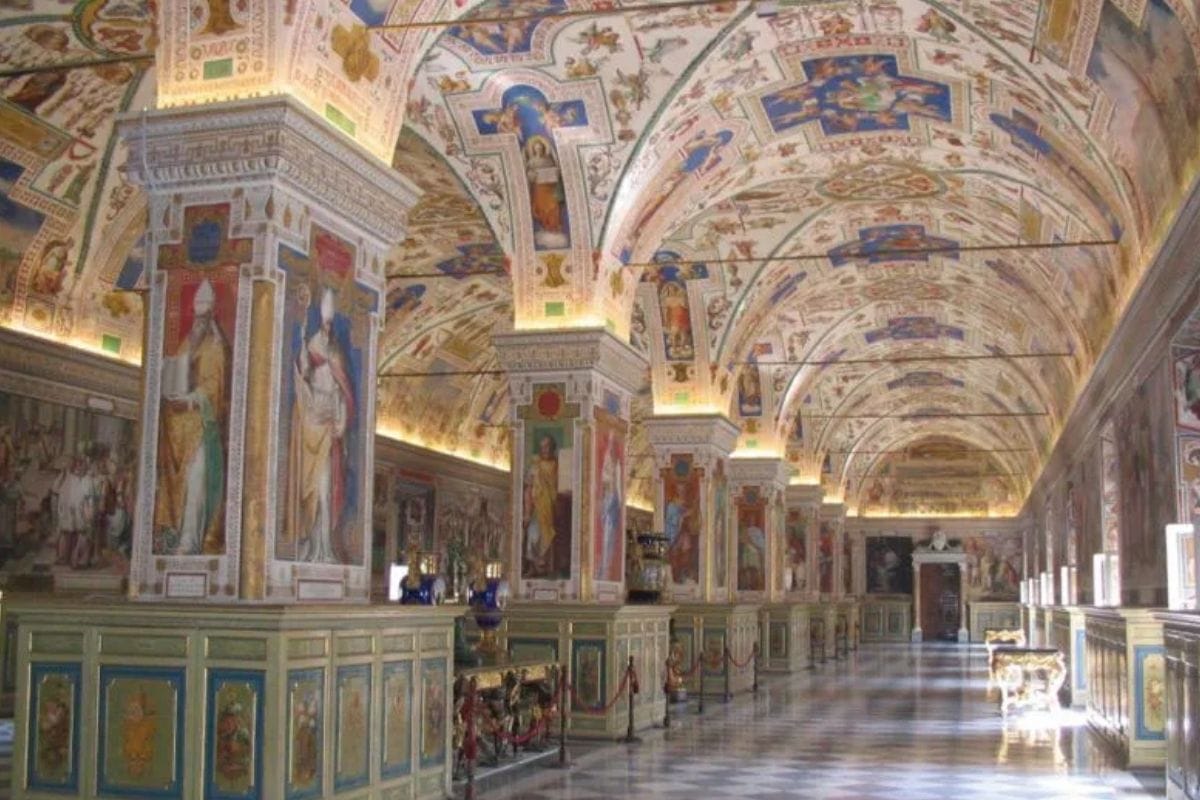 Apostolic Palace